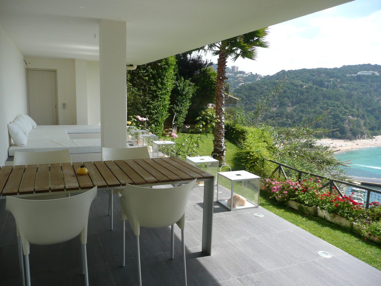Espectacular casa de diseño en Cala Canyelles en Lloret de Mar