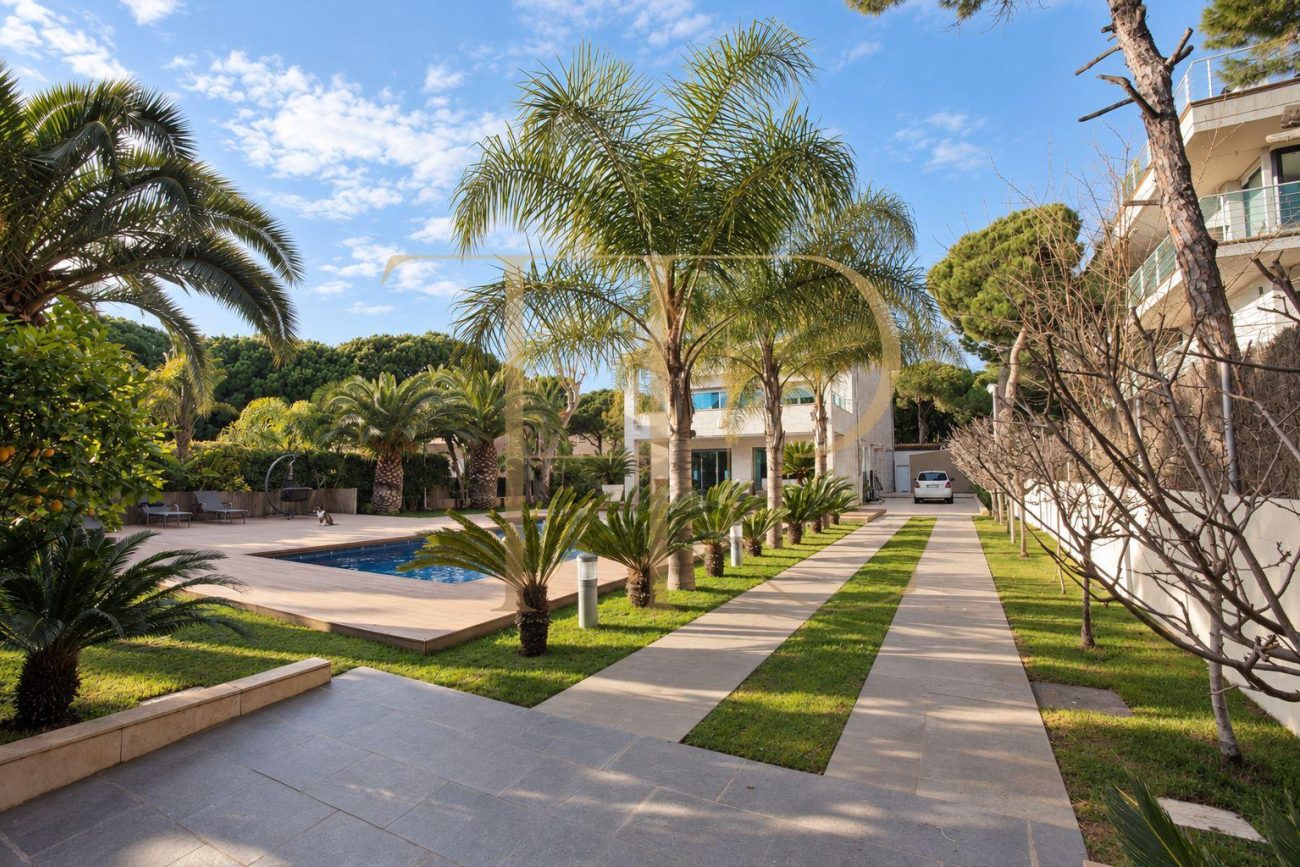 Exclusiva villa de lujo en Castelldefels