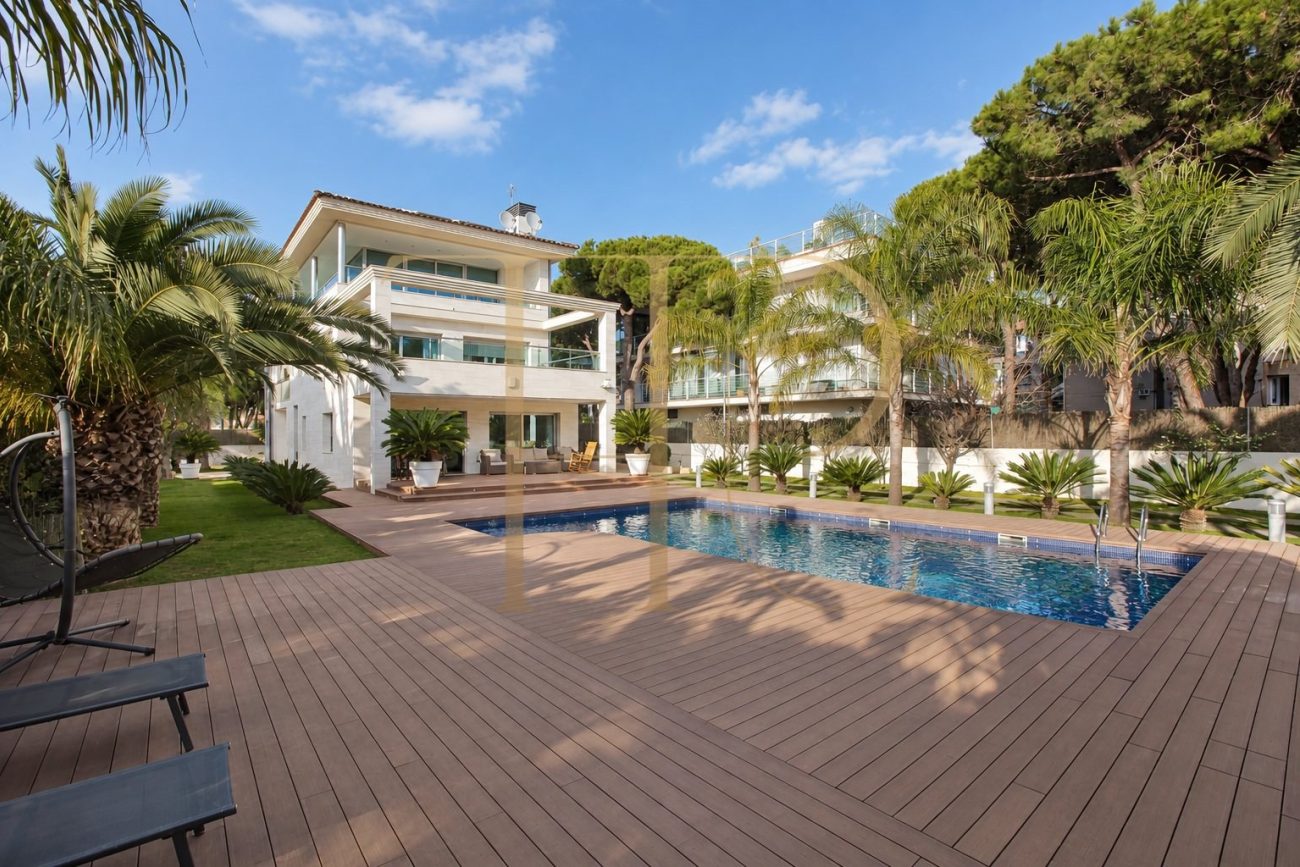 Exclusiva villa de lujo en Castelldefels