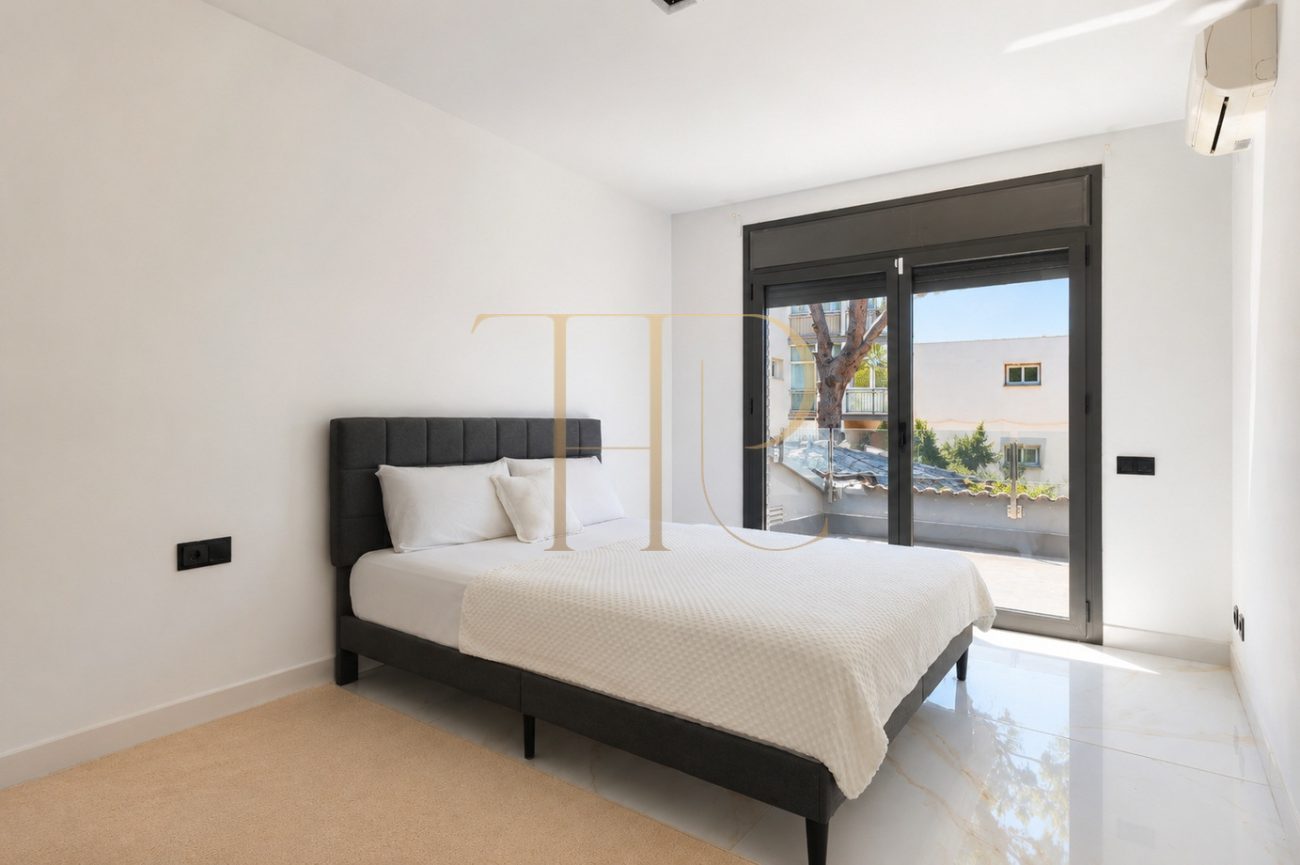 Exclusiva casa unifamiliar de diseño en La Pineda, Castelldefels