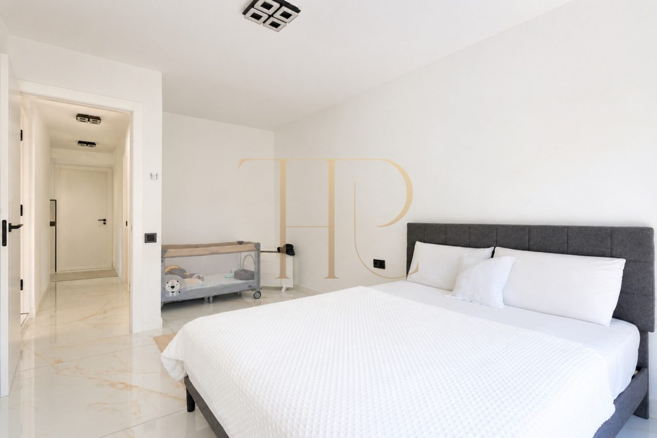 Exclusiva casa unifamiliar de diseño en La Pineda, Castelldefels