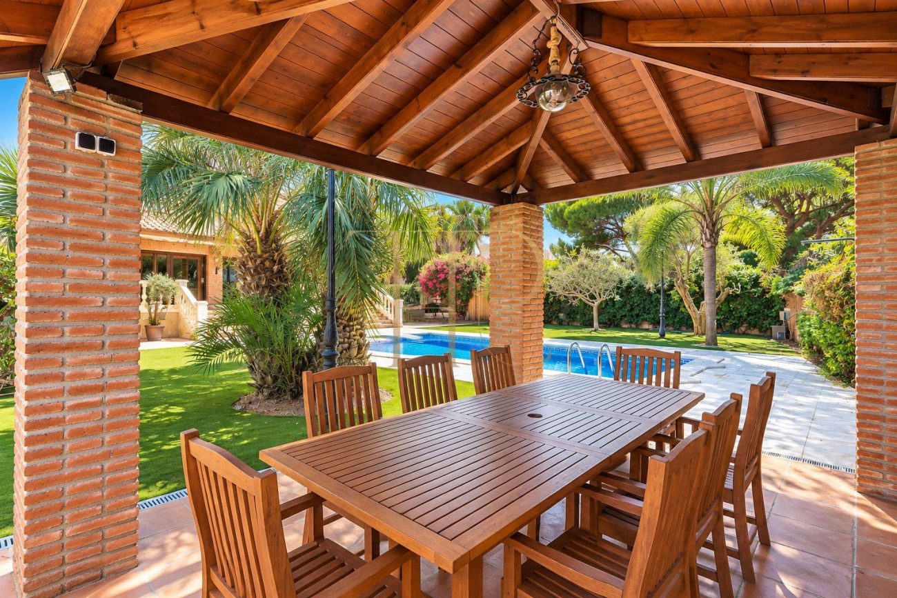 Villa independiente de lujo en alquiler en Gavà Mar, a estrenar