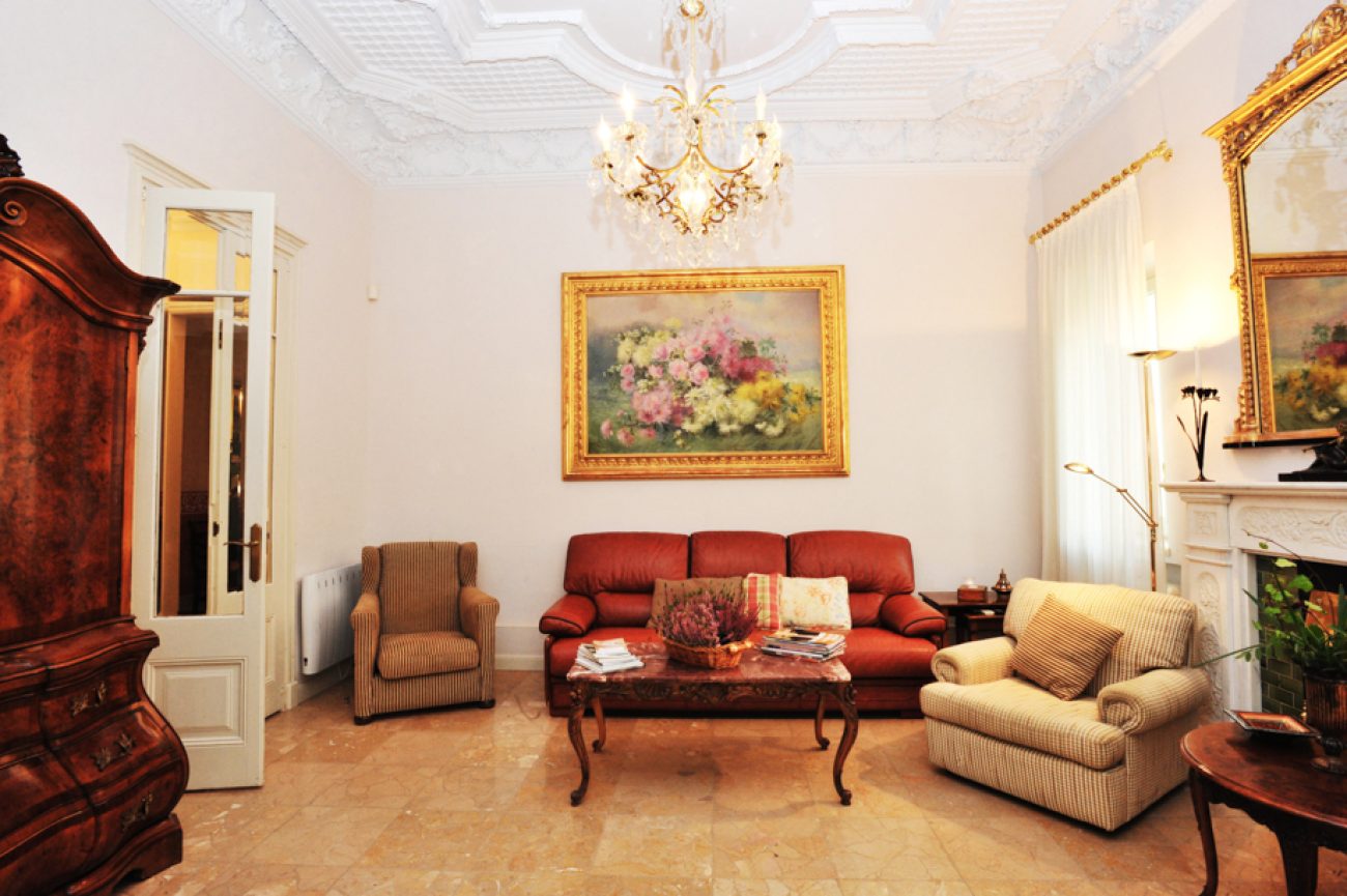 Palacete situado en Palamós, a 30 metros del mar