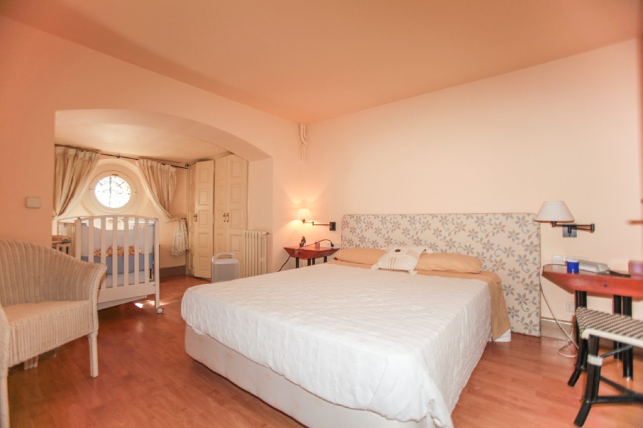 Villa de lujo en una urbanización prestigiosa de Sagaró