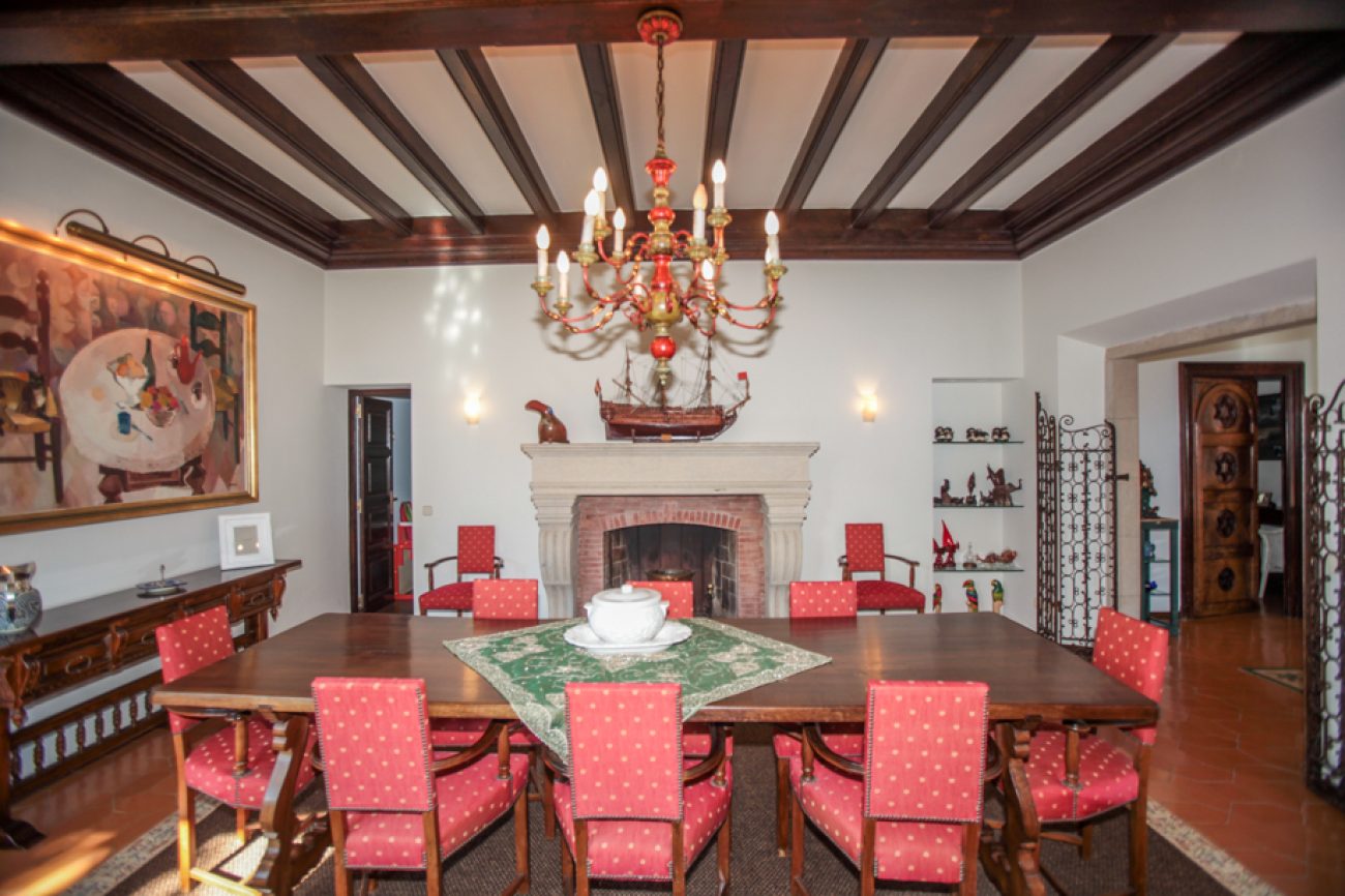 Villa de lujo en una urbanización prestigiosa de Sagaró