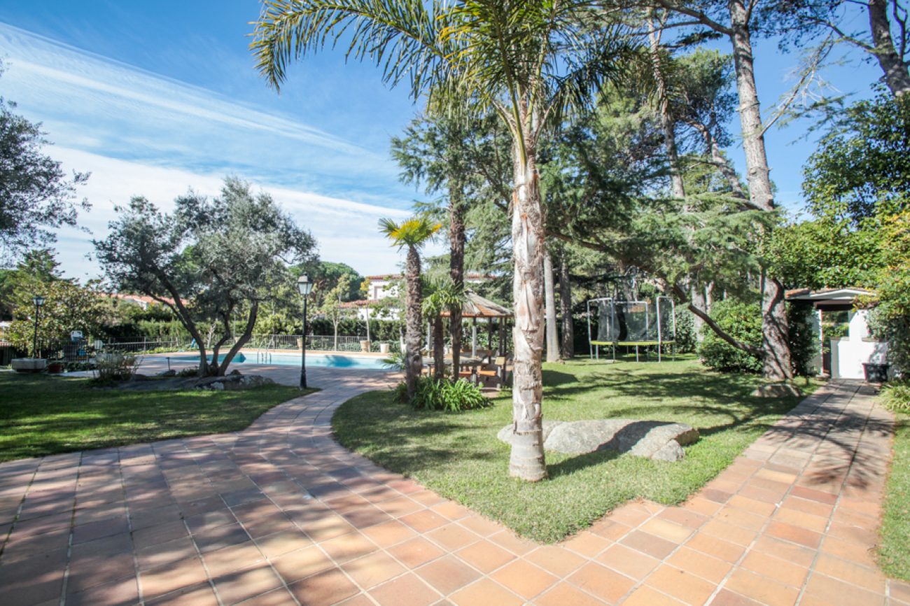 Villa de lujo en una urbanización prestigiosa de Sagaró