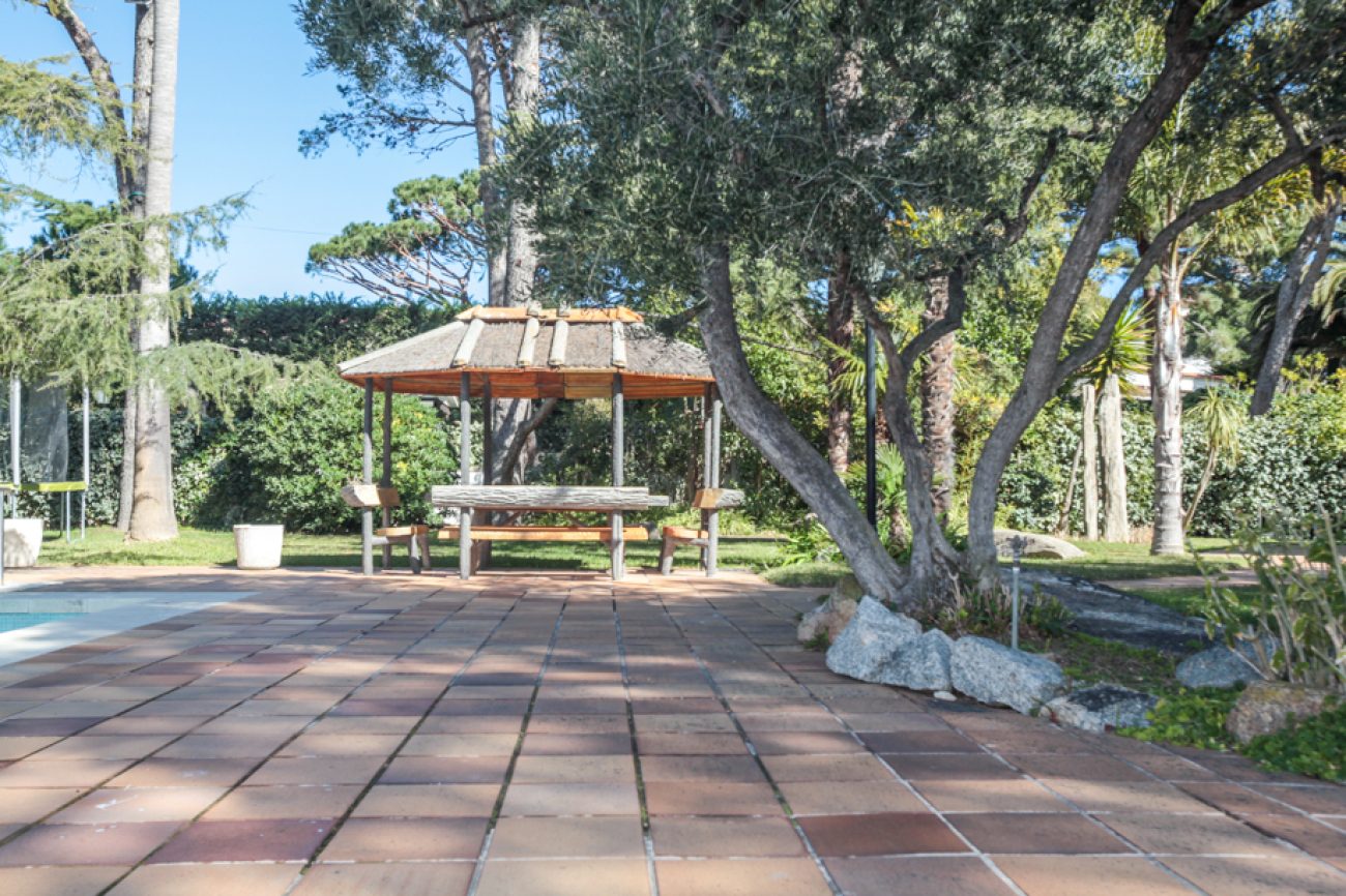 Villa de lujo en una urbanización prestigiosa de Sagaró