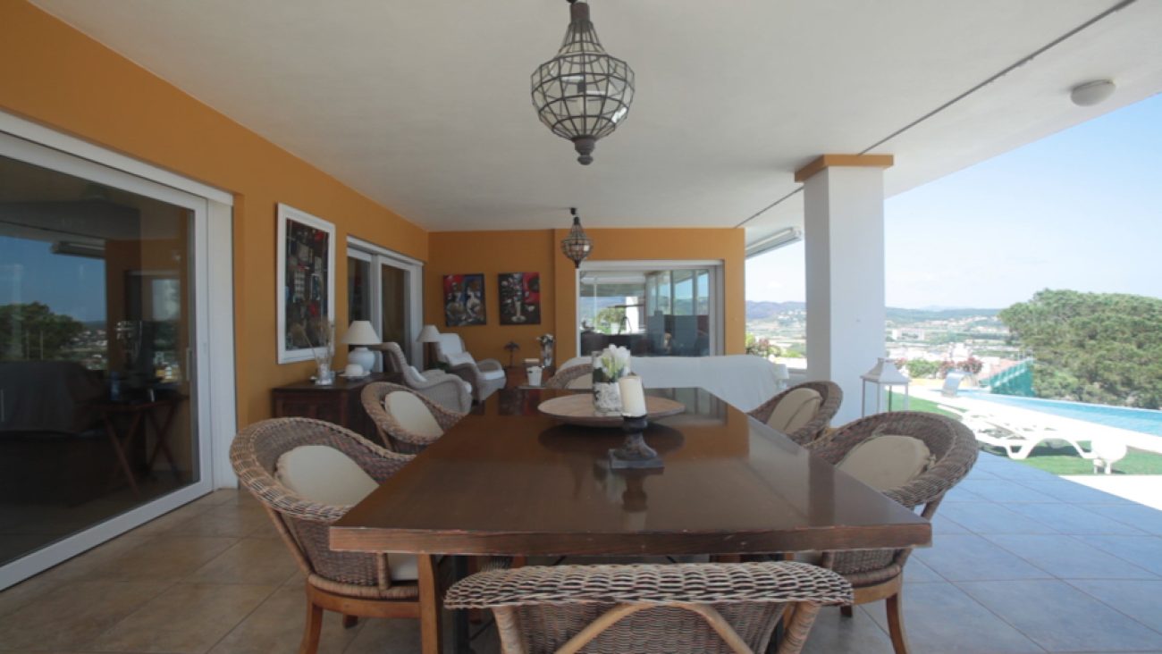 Villa con vistas panorámicas al mar y la ciudad