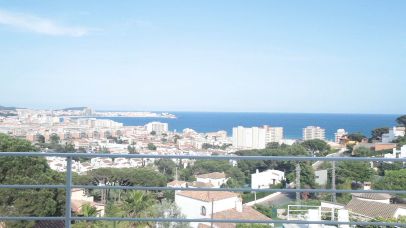 Villa con vistas panorámicas al mar y la ciudad