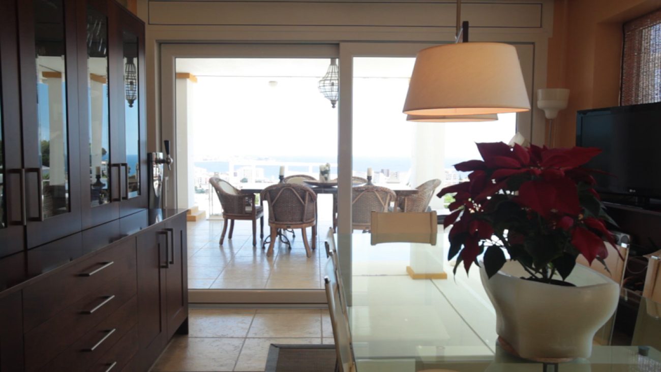 Villa con vistas panorámicas al mar y la ciudad