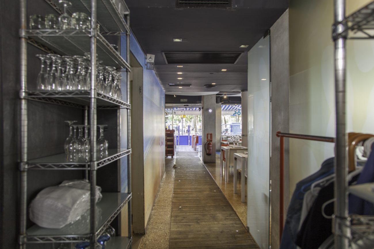 Traspaso de un excelente restaurante el pleno funcionamiento en el Paseo Joan de Borbon