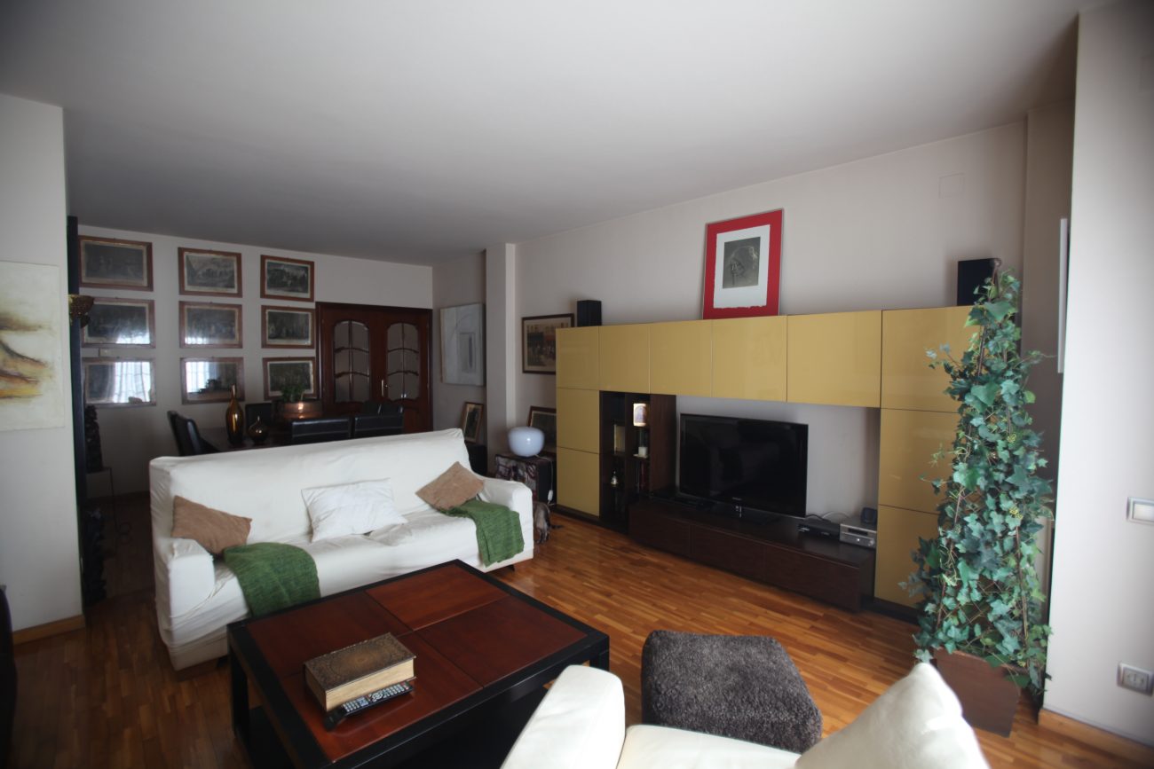 Gran apartamento en una de las principales calles de Barcelona