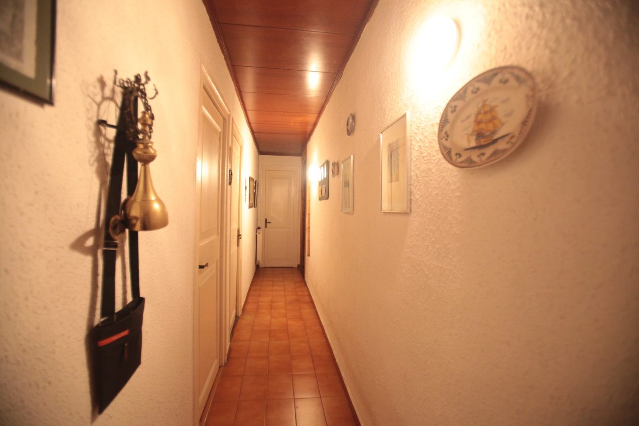 Impresionante apartamento con techos altos en el centro de Barcelona