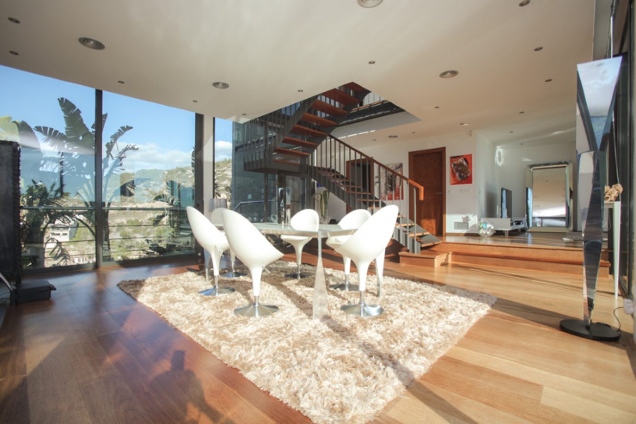 Lujosa villa de diseño con espectaculares vistas al mar