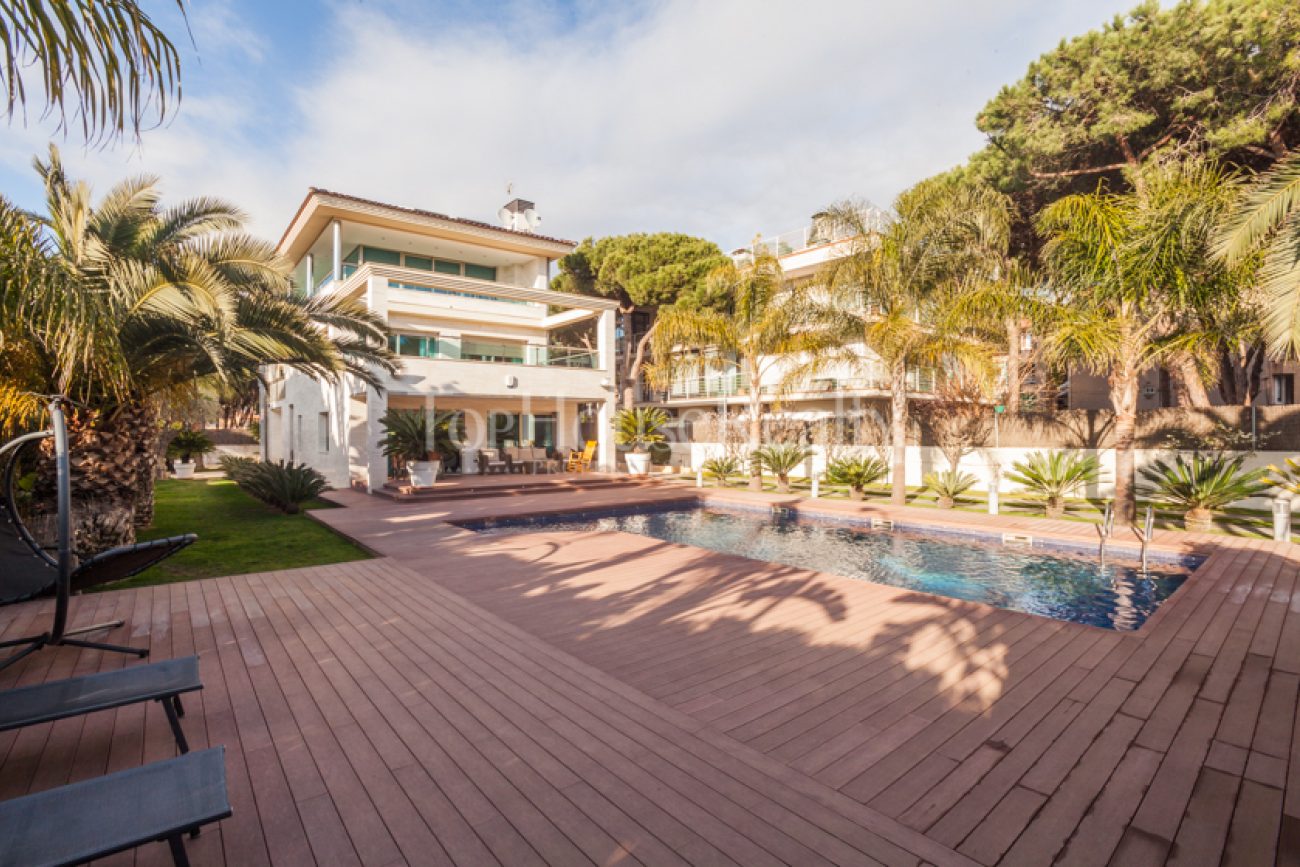Exclusiva villa de lujo en Castelldefels