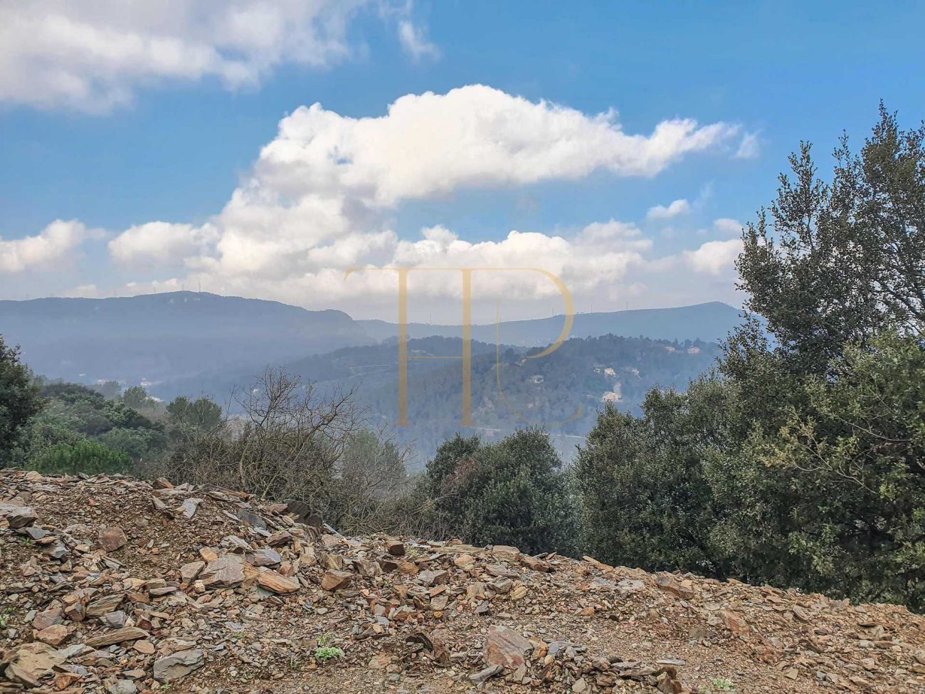 Terreno vendido con vistas en Torrelles de Llobregat
