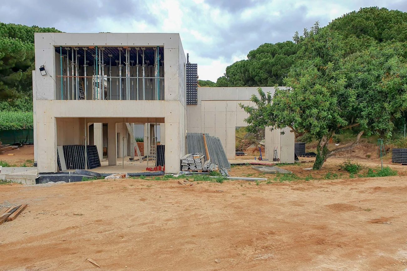 Espectacular obra nueva de diseño en Rocaferrera