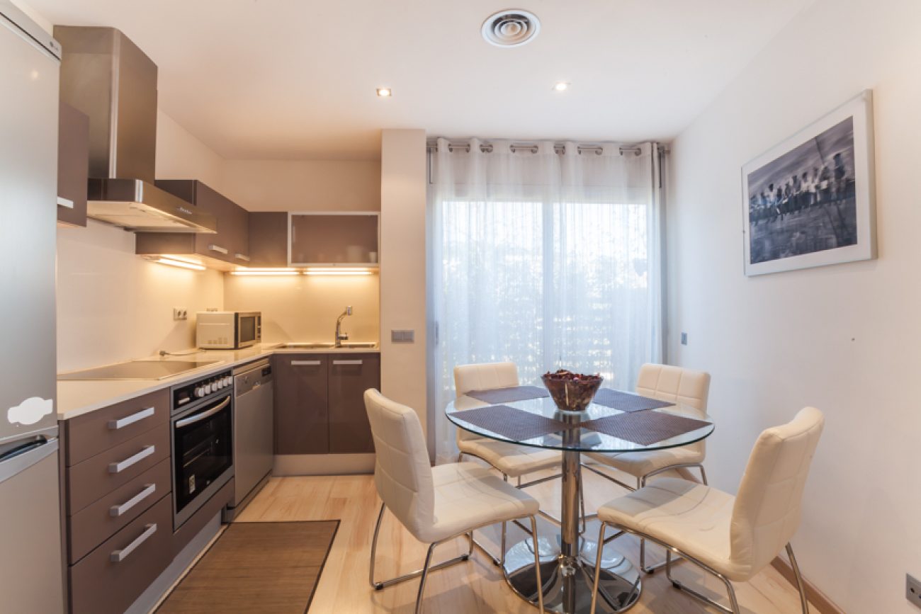 Acogedor apartamento con terraza al lado de la playa