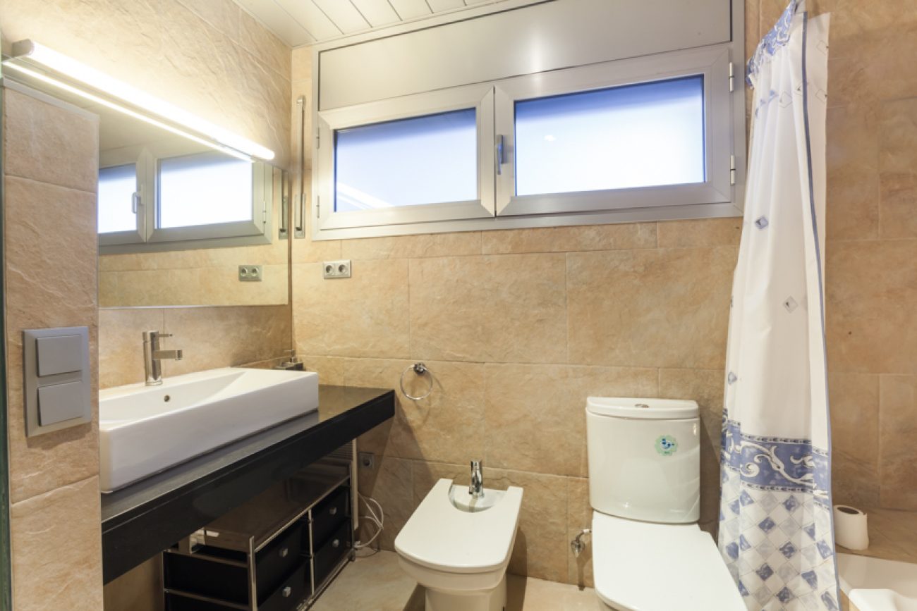 Acogedor apartamento con terraza al lado de la playa