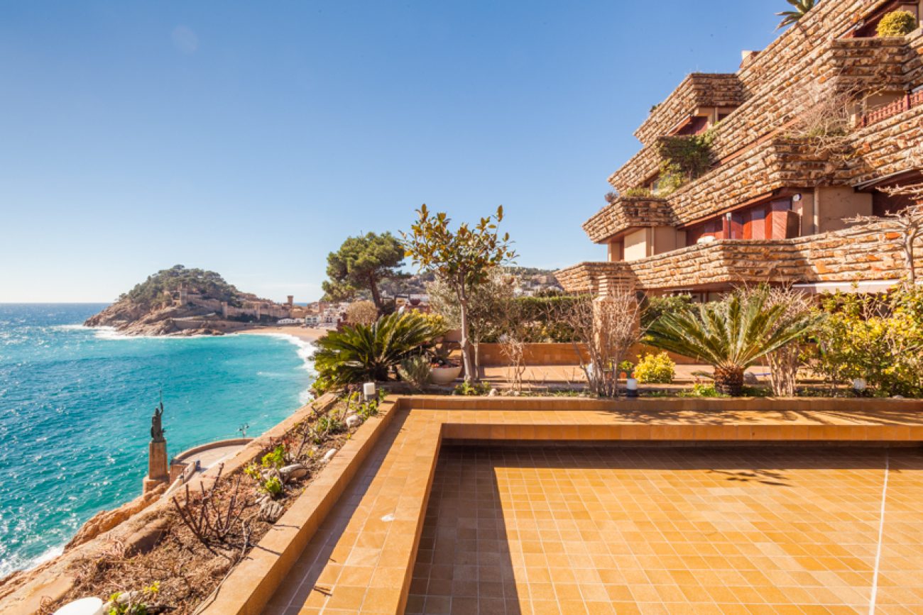 Apartamento único con vistas al mar en Tosa de Mar