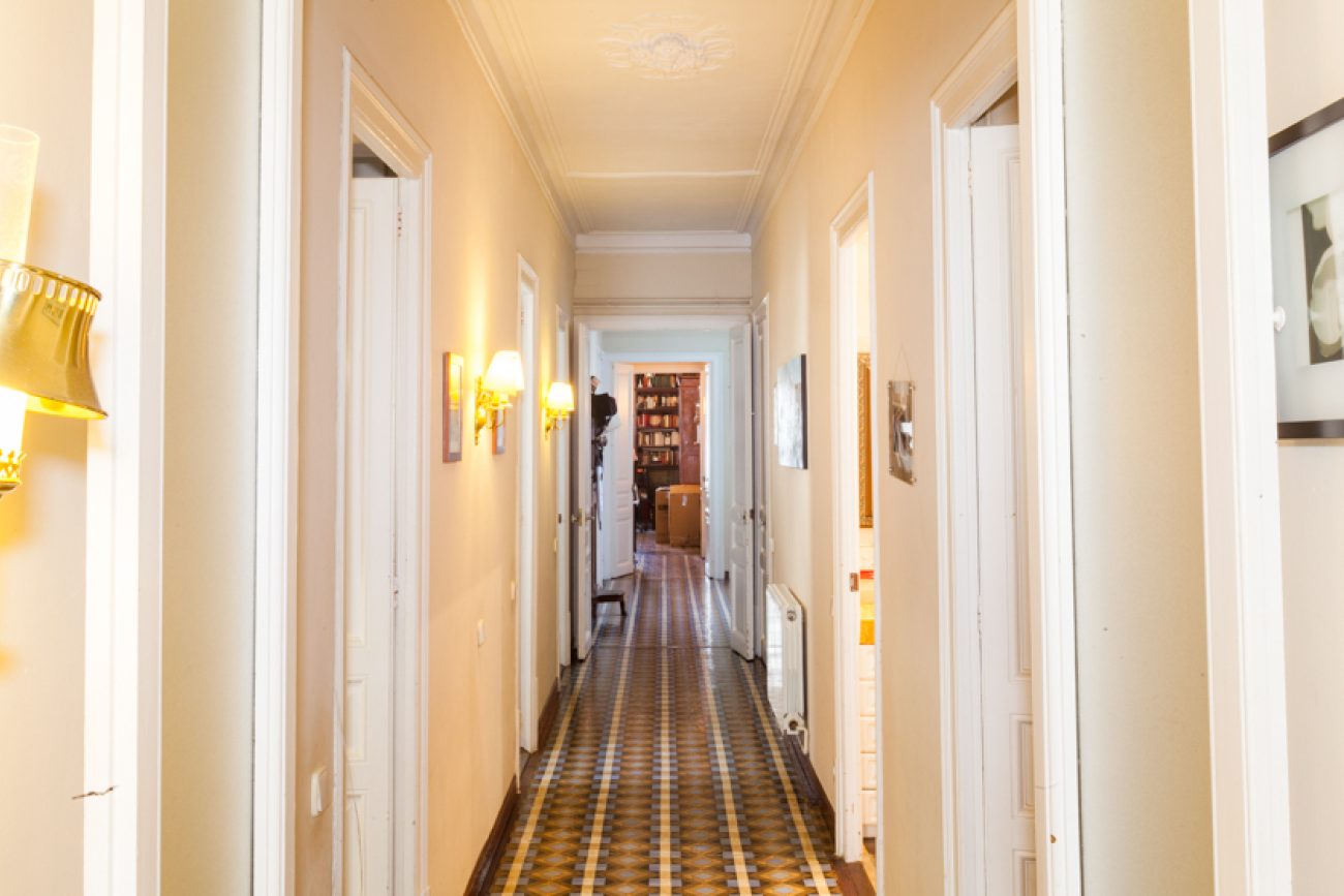 Exclusivo piso modernista junto a Paseo de Gracia