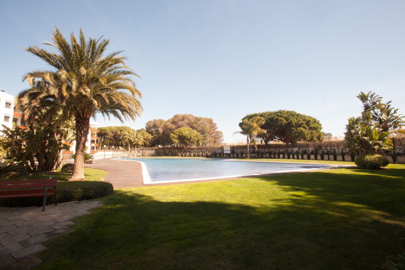 Casa adosada en exclusiva urbanización en la playa de Cambrils