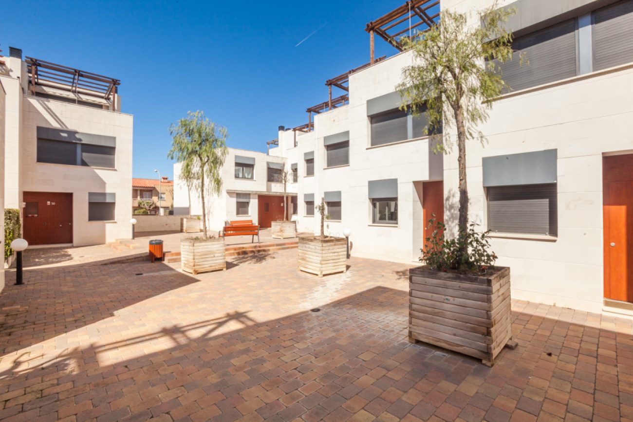 Casa adosada en exclusiva urbanización en la playa de Cambrils