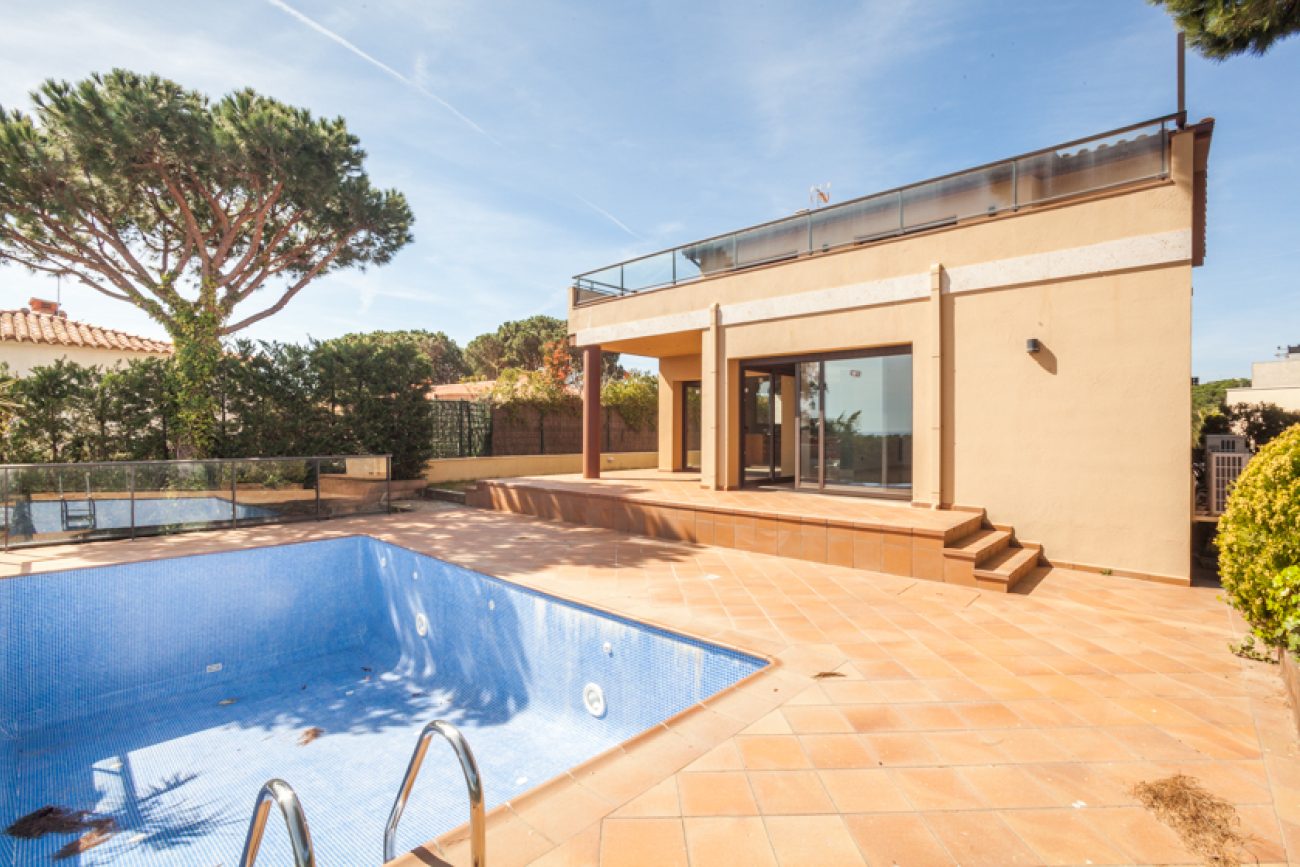 Casa nueva con vistas a Sant Feliu de Guixols