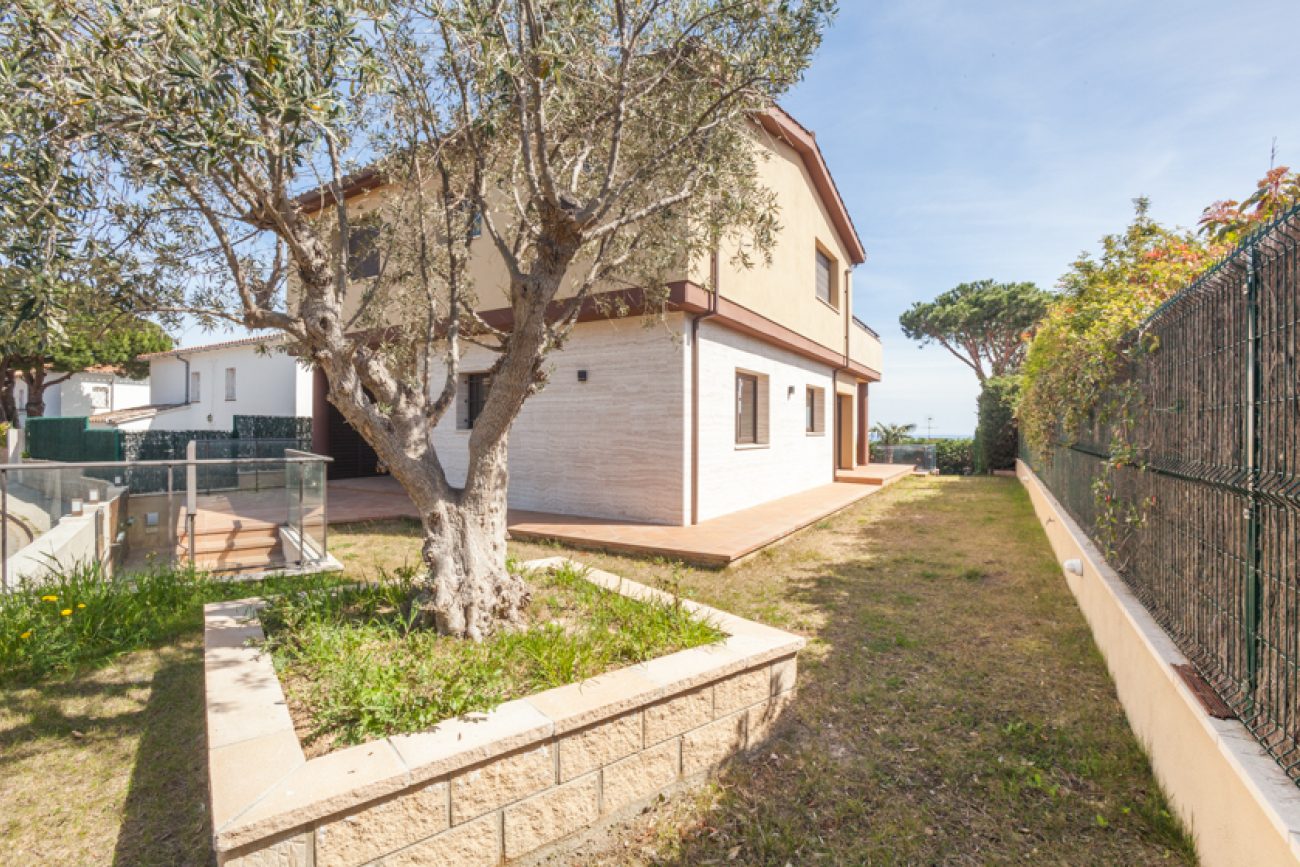 Casa nueva con vistas a Sant Feliu de Guixols