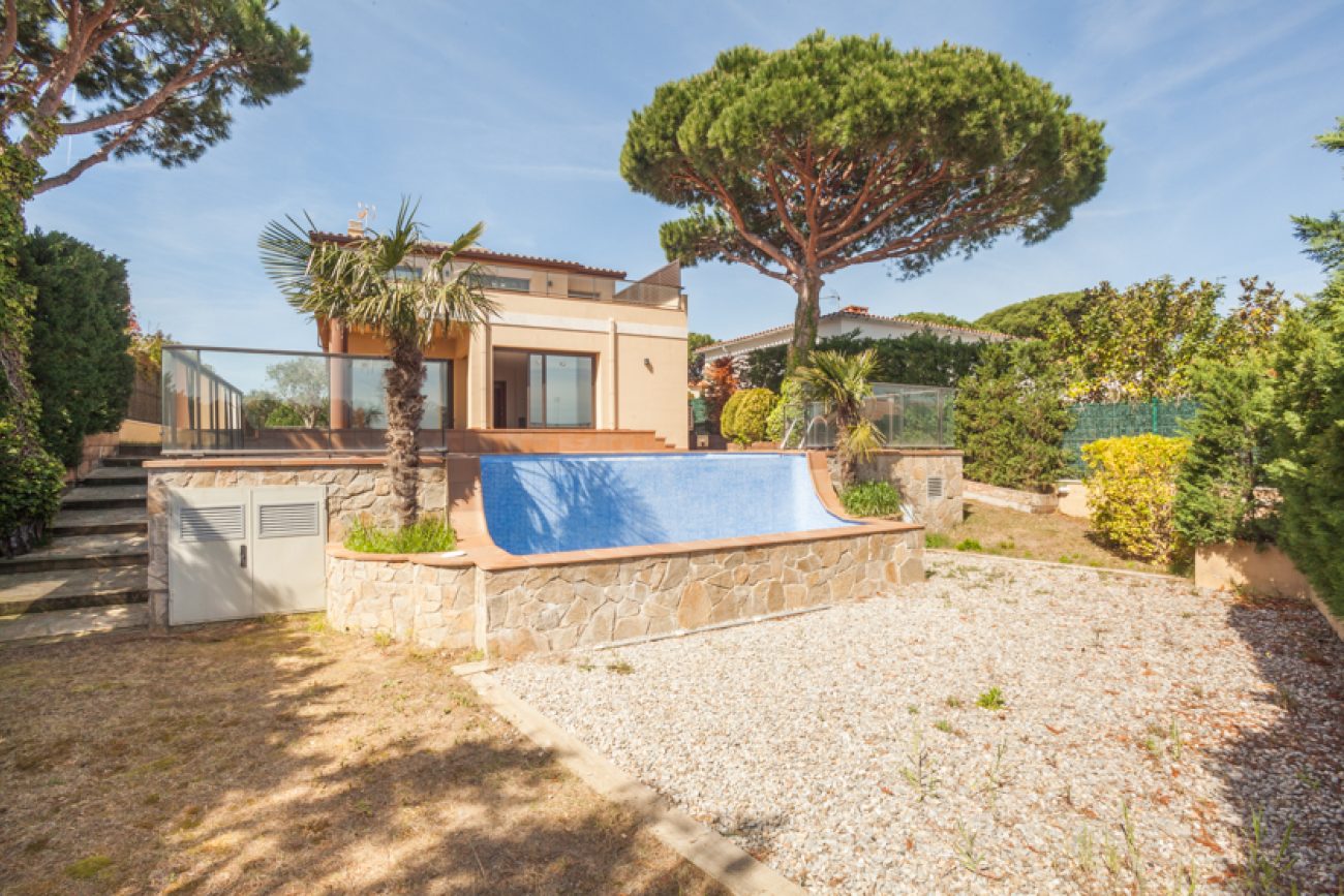 Casa nueva con vistas a Sant Feliu de Guixols