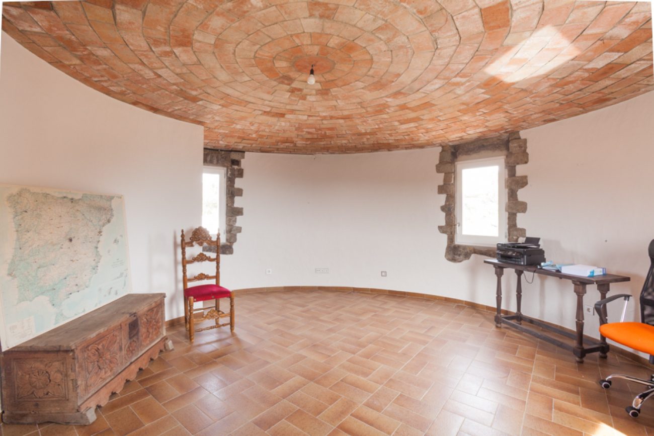 Exclusiva casa rústica y moderna con vistas