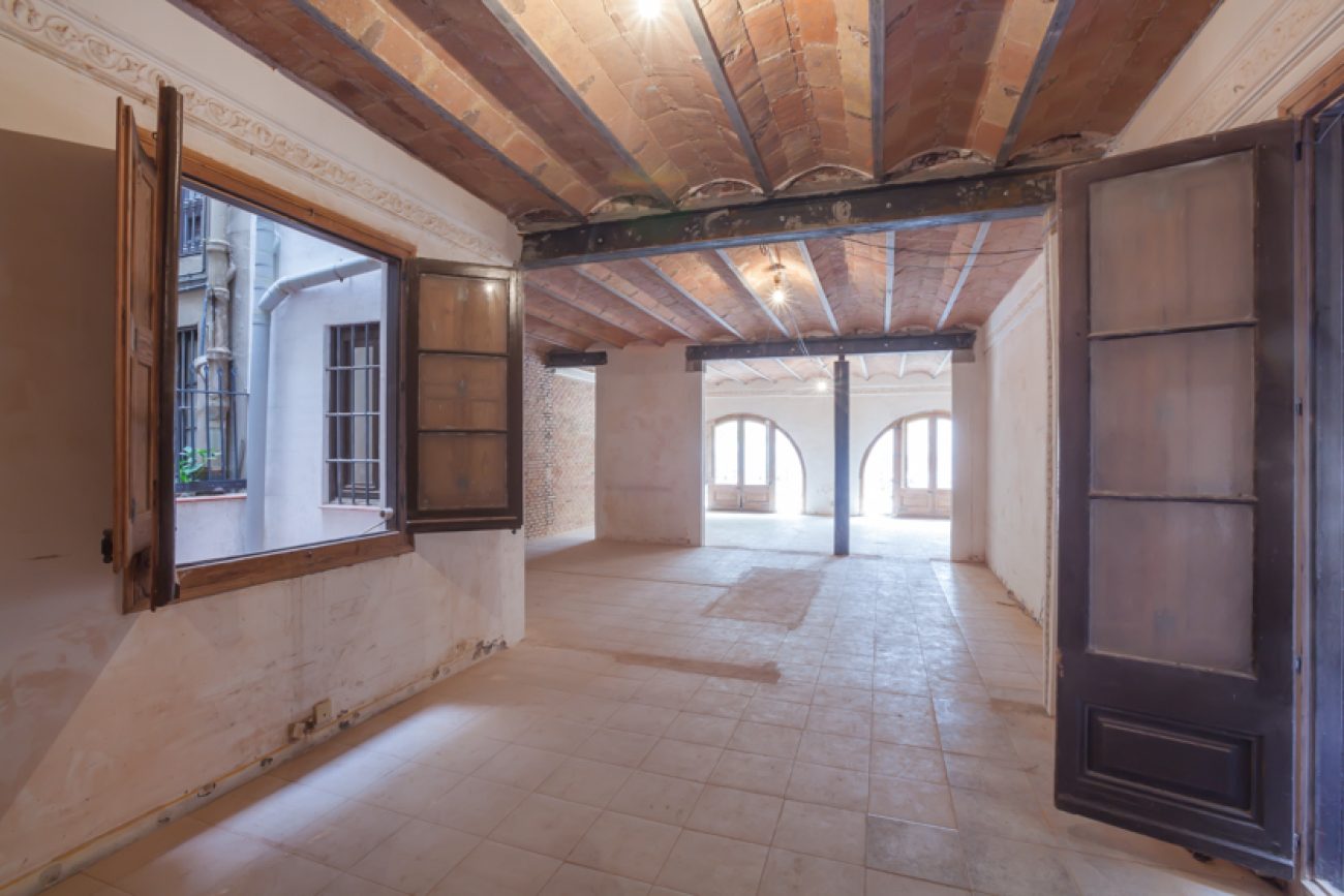 Piso luminoso al lado del Parque de la Ciutadella en Barcelona.
