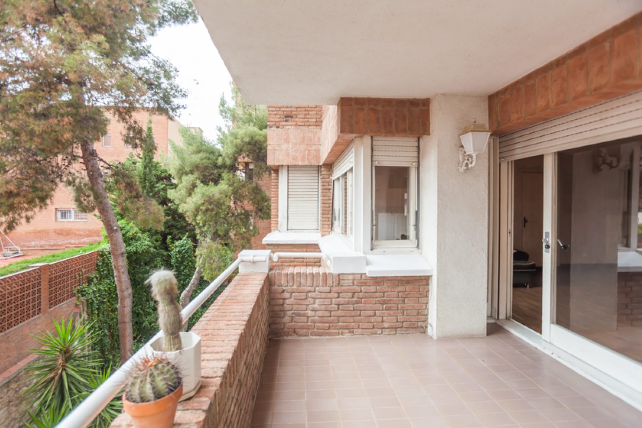 Excelente piso en Sarrià a reformar