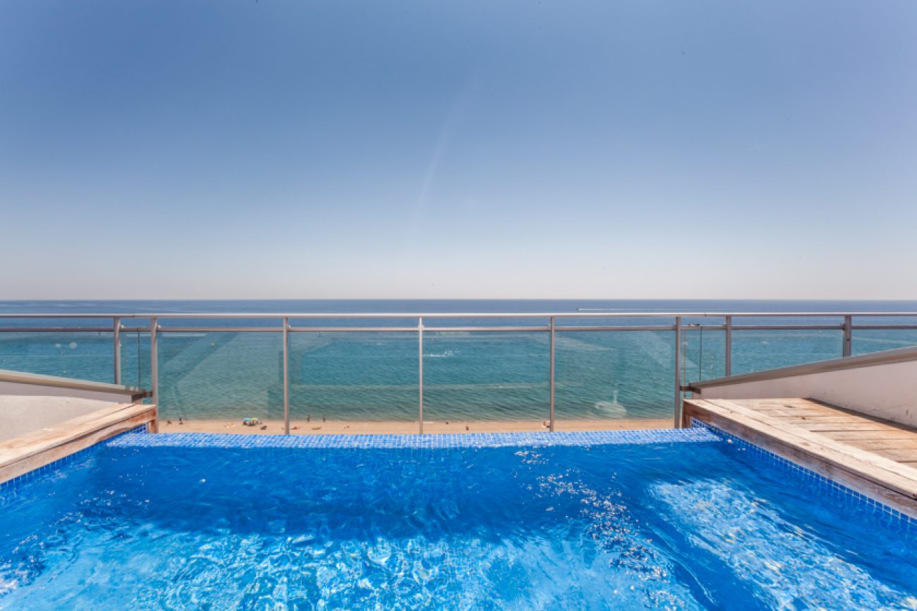Ático-triplex con impresionantes vistas al Mediterráneo