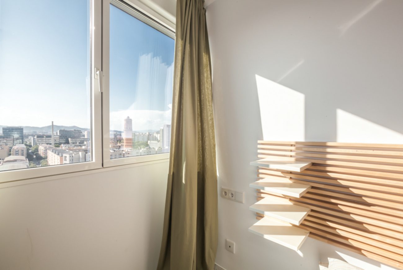 Piso reformado in primera linea con vistas al mar