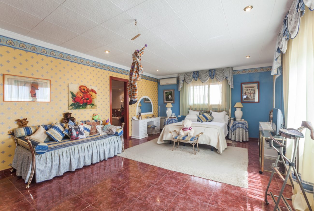 Gran casa con vistas en Viladecans