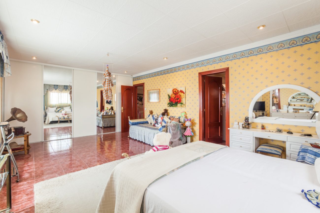 Gran casa con vistas en Viladecans