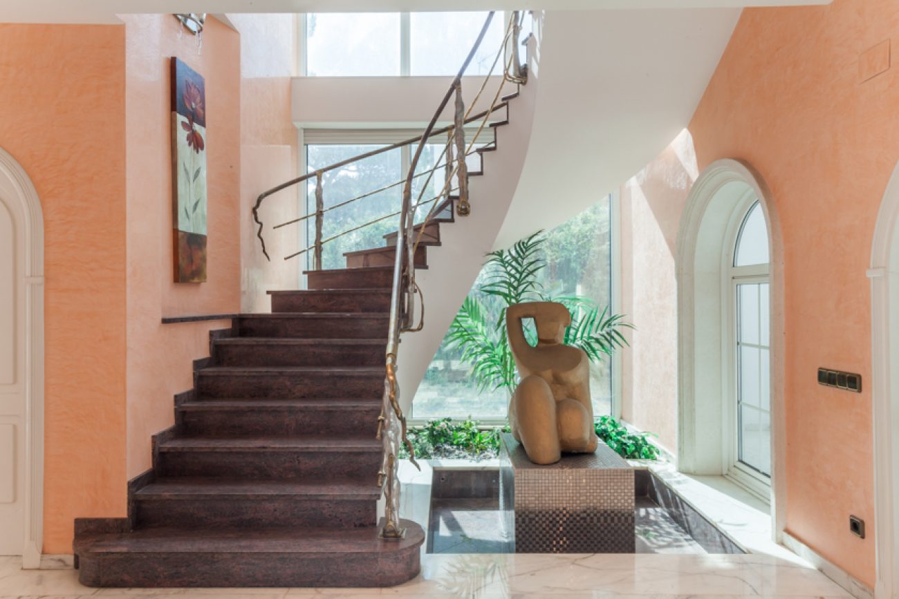 Lujosa casa de estilo clásico al lado de British School Gavá