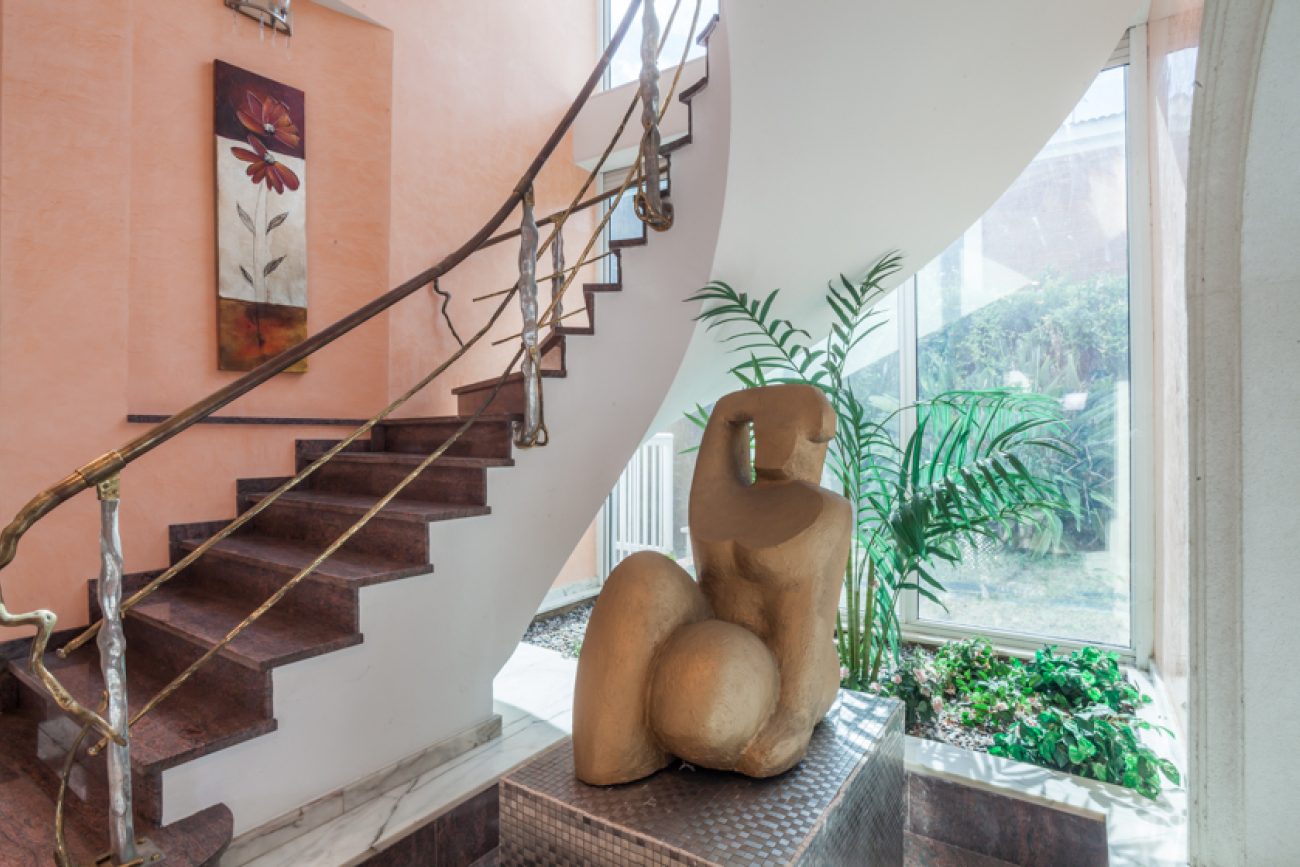 Lujosa casa de estilo clásico al lado de British School Gavá