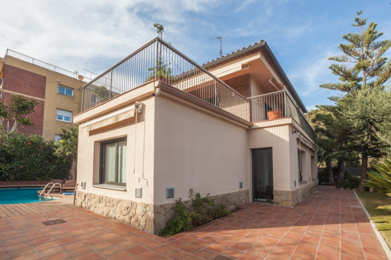 Excepcional vivienda en la urbanización Bellamar en Castelldefels