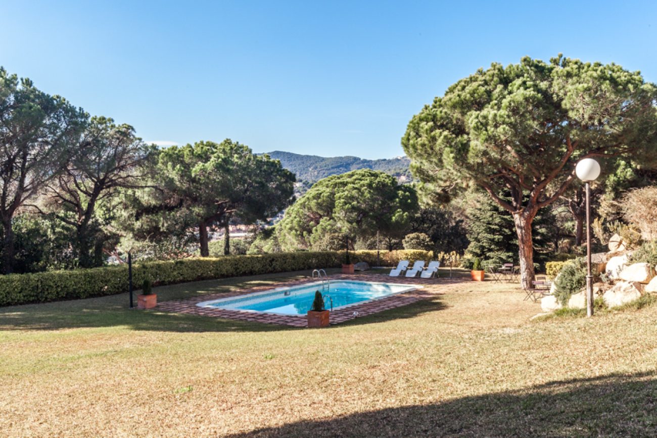 Casa con gran terreno en Cabrils