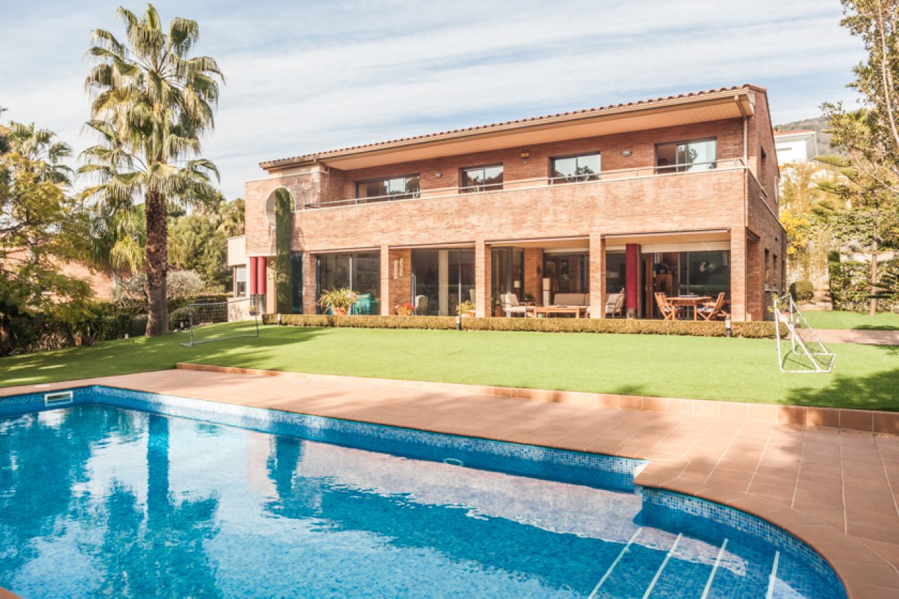 Gran casa con terreno en zona excepcional en Teià