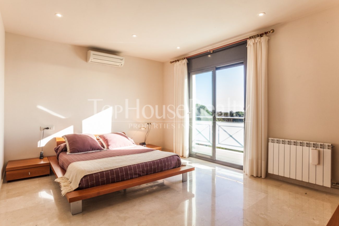 Gran casa con excelentes acabados en Premia de Dalt