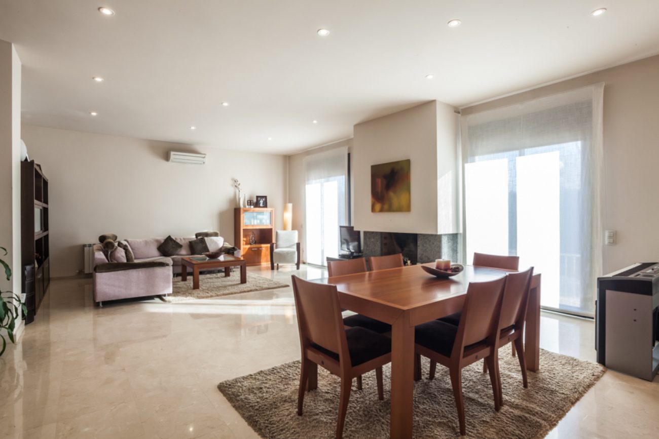 Gran casa con excelentes acabados en Premia de Dalt