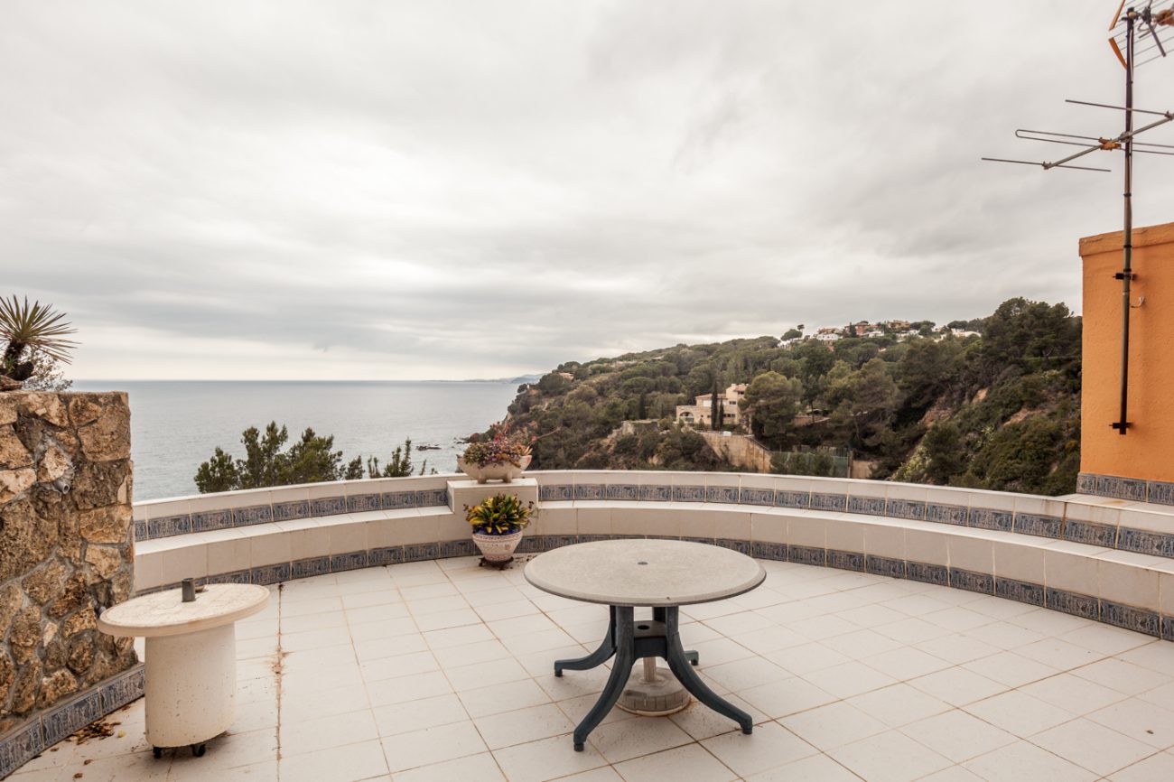 Espectacular casa en primera línea de mar
