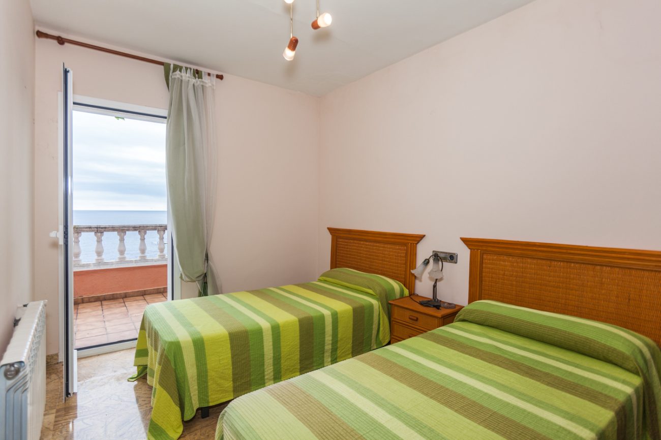 Espectacular casa en primera línea de mar