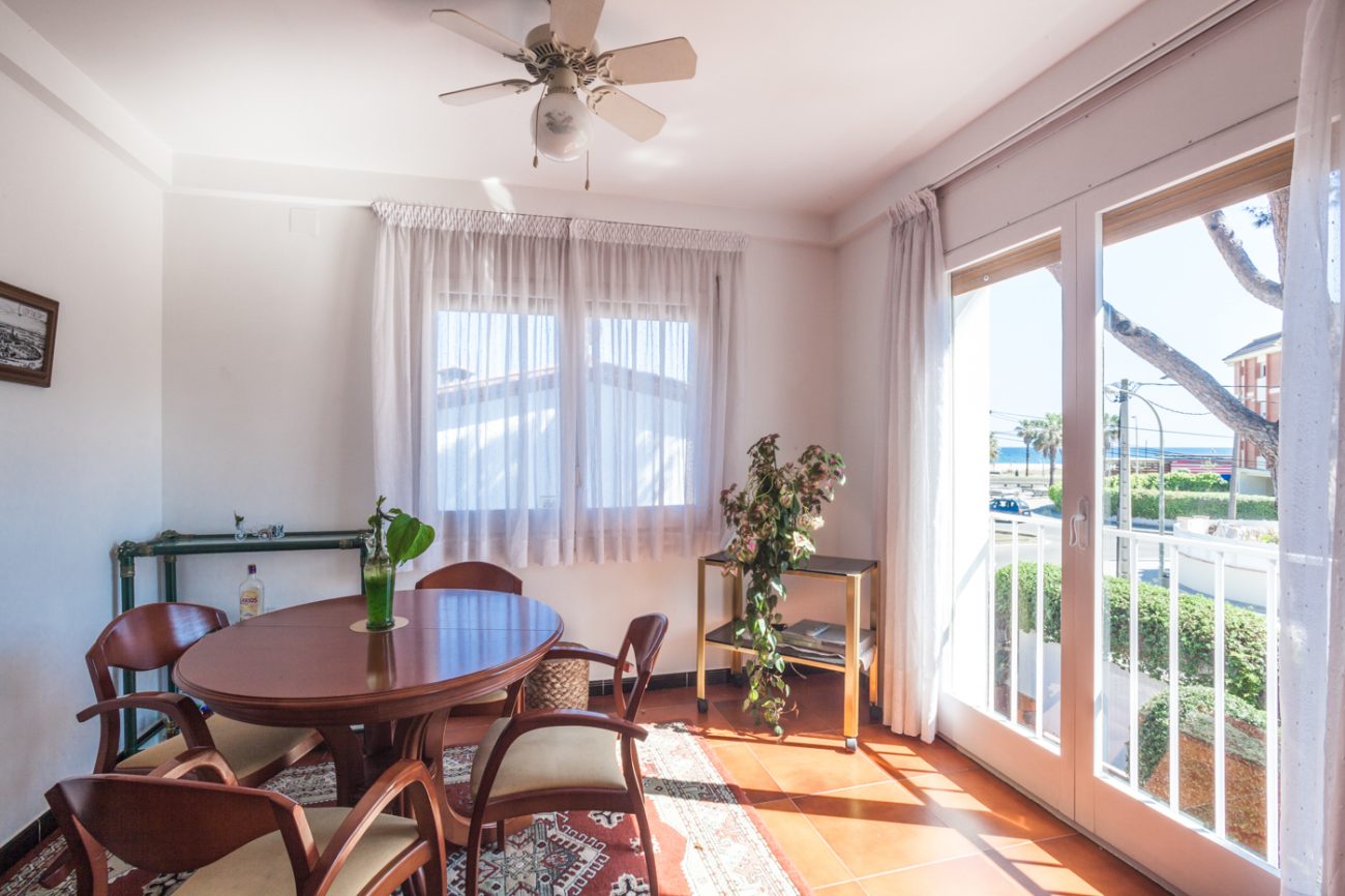 Gran apartamento frente a la playa de Castelldefels