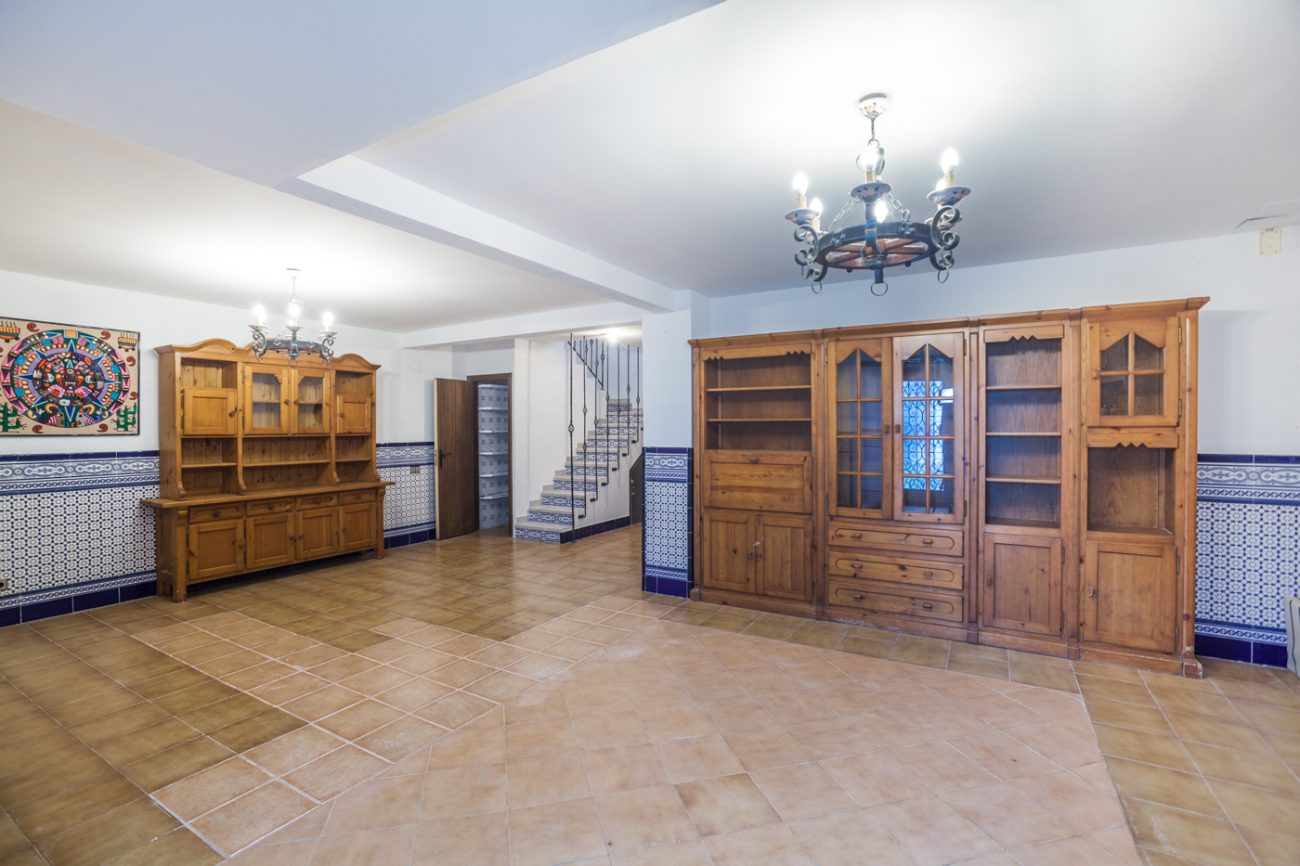 Gran casa de estilo castellano con espectaculares vistas