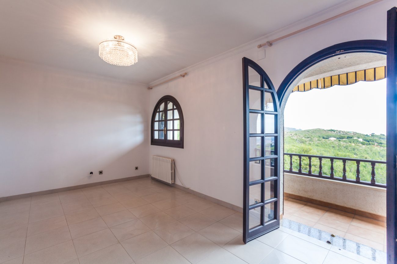 Gran casa de estilo castellano con espectaculares vistas