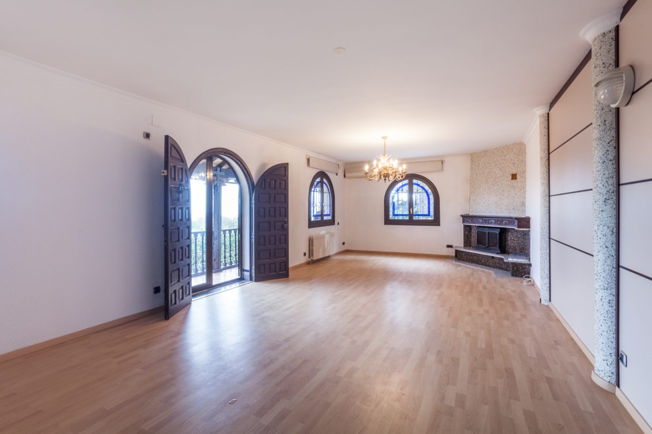 Gran casa de estilo castellano con espectaculares vistas